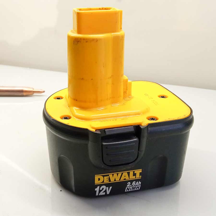 Επισκευή μπαταρίας DeWalt De9501 12V 2.6AH
